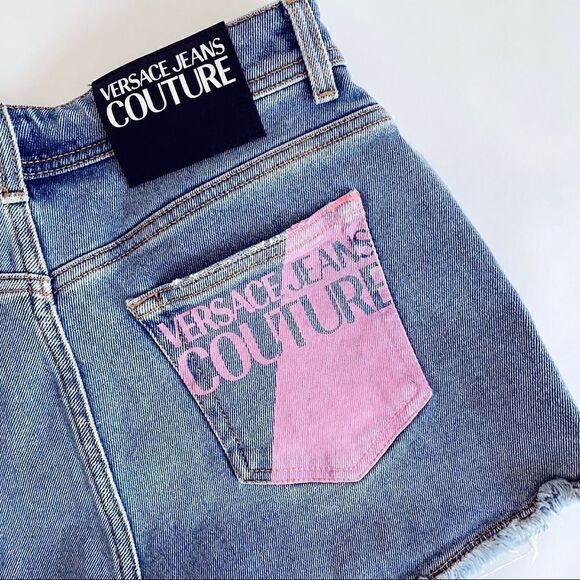 ⭕️ VERSACE JEANS Denim Shorts Logo Blue Pink - Picture 4 of 7
